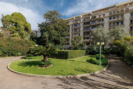 Appartement 2 pièces 32 m² · à Nice · 32 m² · 240 000 €
