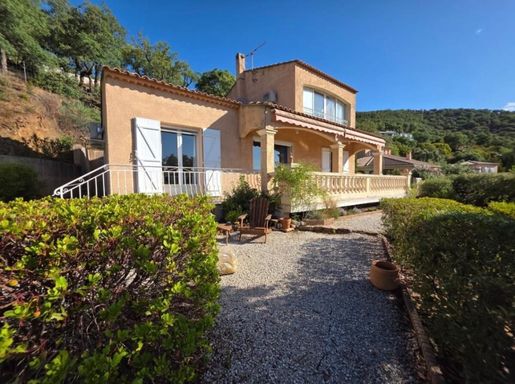 Maison 4 pièces 111 m² · à La Londe-les-Maures · 111 m² · 680 000 €
