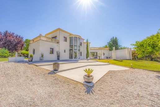 Maison 7 pièces 320 m² · à Aix-en-Provence · 320 m² · 2 950 000 €