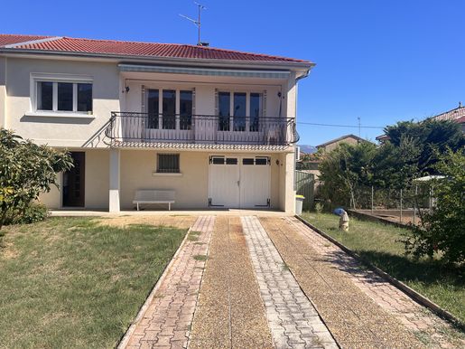 Maison 4 pièces 100 m² · à Romans-sur-Isère · 100 m² · 220 000 €