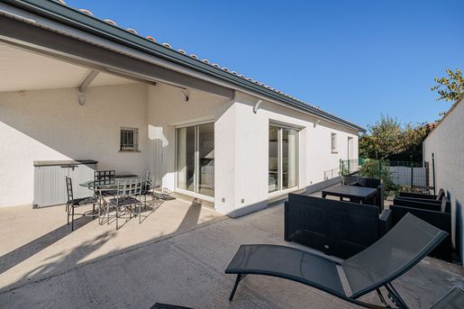 Maison 4 pièces 100 m² · à Frouzins · 100 m² · 343 000 €