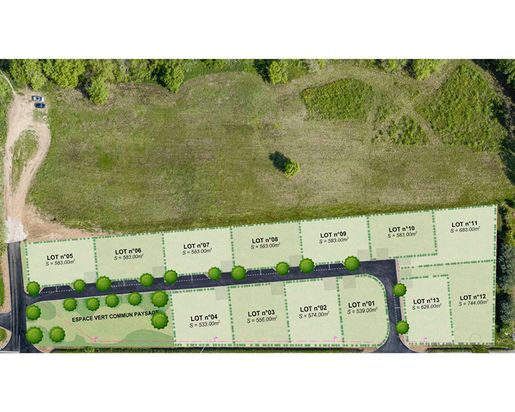 Terrain 584 m² · à Lherm · 85 000 €