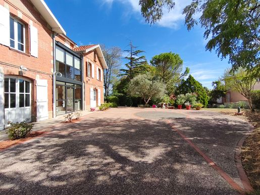 Maison 6 pièces 190 m² · à Villeneuve-Tolosane · 190 m² · 560 000 €