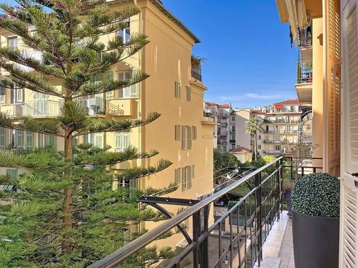 Appartement 2 pièces 48 m² · à Nice · 48 m² · 398 000 €
