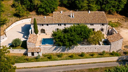 Maison 13 pièces 430 m² · à Saint-Just-d'Ardèche · 430 m² · 875 000 €