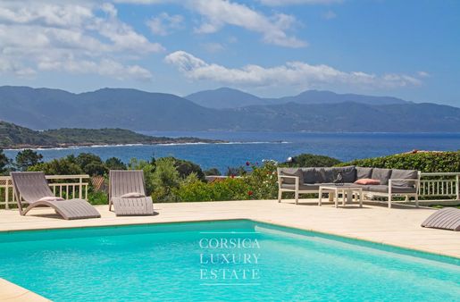 Maison 8 pièces 332 m² · à Coggia · 332 m² · 1 580 000 €
