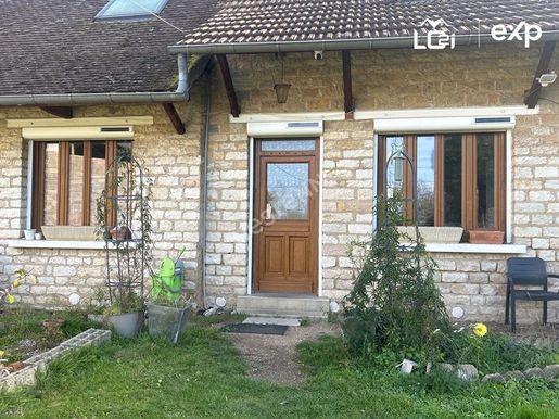 Maison 8 pièces 194 m² · à Saint-Germain-du-Plain · 194 m² · 225 000 €