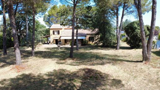 Maison 6 pièces 145 m² · à Mazan · 145 m² · 396 000 €
