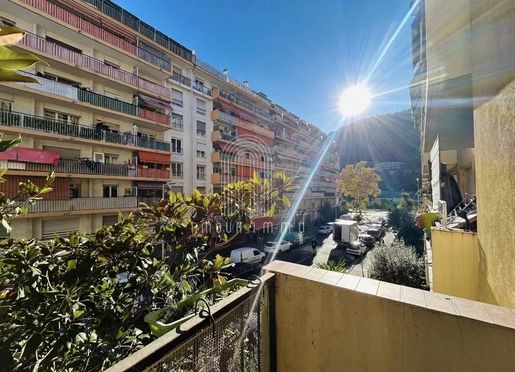 Appartement 4 pièces 92 m² · à Nice · 92 m² · 160 000 €
