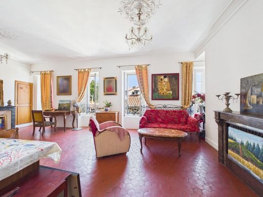 Appartement 5 pièces 86 m² · à Avignon · 85,8 m² · 234 000 €