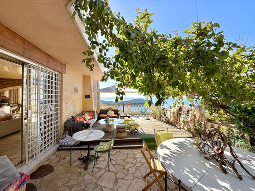 Maison 9 pièces 347 m² · à Villefranche-sur-Mer · 347 m² · 3 740 000 €
