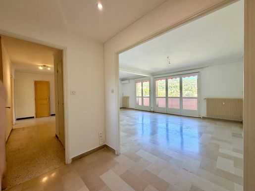 Appartement 5 pièces 93 m² · à Draguignan · 93 m² · 169 000 €
