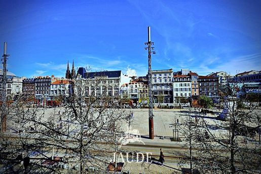 Appartement 3 pièces 85 m² · à Clermont-Ferrand · 85 m² · 262 000 €