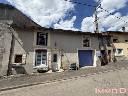 Maison 5 pièces 110 m² · à Lamarche · 110 m² · 66 000 €