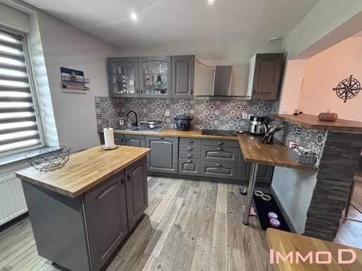 Maison 7 pièces 171 m² · à Dogneville · 171 m² · 250 000 €