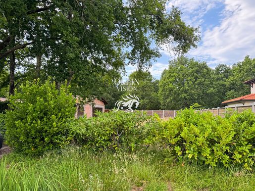 Terrain 622 m² · à La Teste-de-Buch · 330 000 €