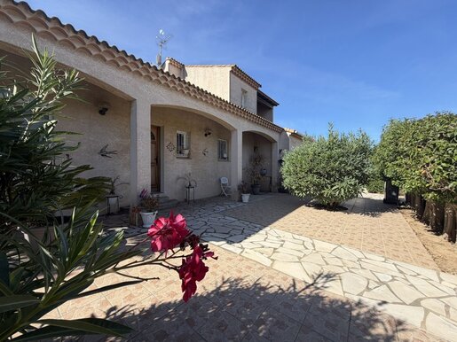 Maison 4 pièces 104 m² · à Sérignan · 104 m² · 323 000 €