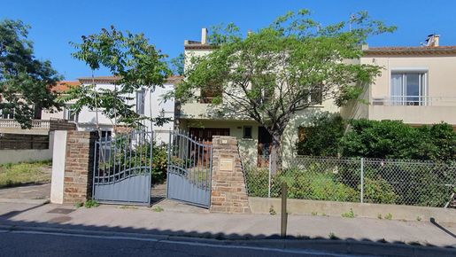 Maison 6 pièces 160 m² · à Narbonne · 160 m² · 190 000 €