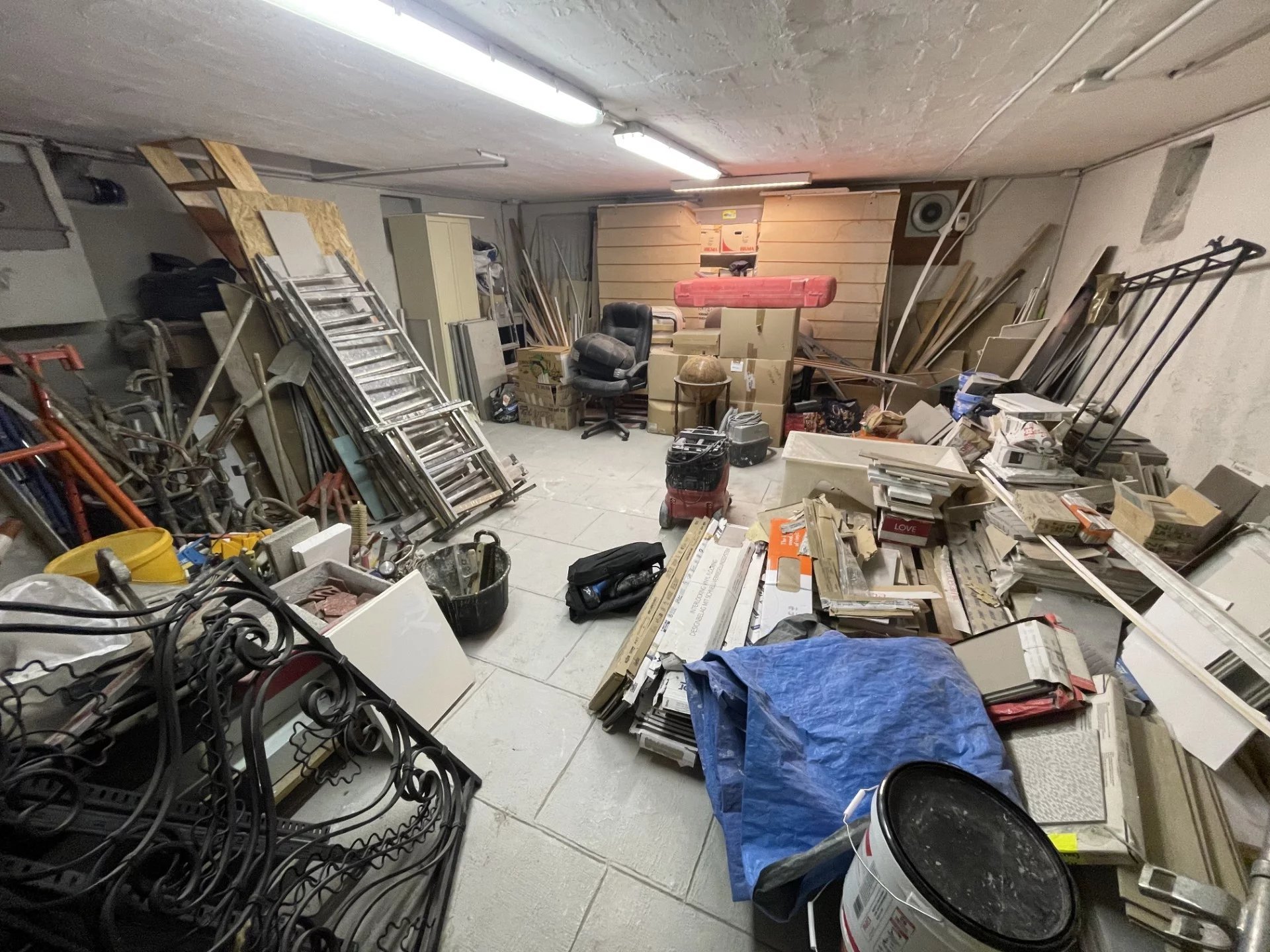 Nice – Premium Location | Business For Sale With Option To Purchase The Premises - Vue 4