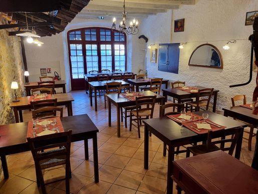 Local commercial 8 pièces 220 m² · à Courniou · 220 m² · 219 000 €