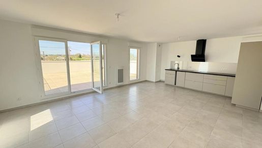 Appartement 5 pièces 94 m² · à Avignon · 94 m² · 280 000 €