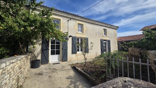 Maison 5 pièces 145 m² · à Paillé · 145 m² · 169 900 €
