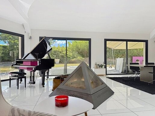 Maison 11 pièces 503 m² · au Mesnil-sur-Oger · 503 m² · 1 180 000 €