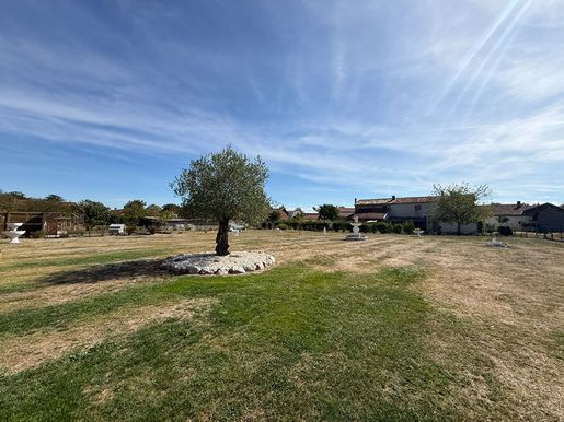 Terrain 1587 m² · à Maubourguet · 42 500 €
