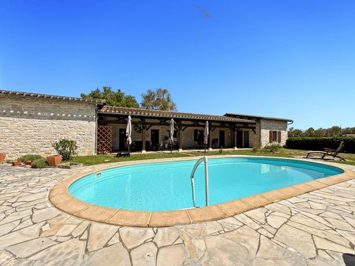 Maison 6 pièces 160 m² · à Septfonds · 160 m² · 340 000 €