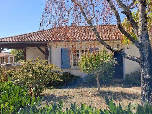 Maison 6 pièces 130 m² · à Soyaux · 130 m² · 210 000 €