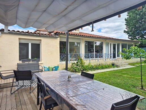 Maison 4 pièces 129 m² · à Carbon-Blanc · 129 m² · 305 000 €