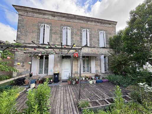 Maison 4 pièces 145 m² · à Cars · 145 m² · 160 000 €