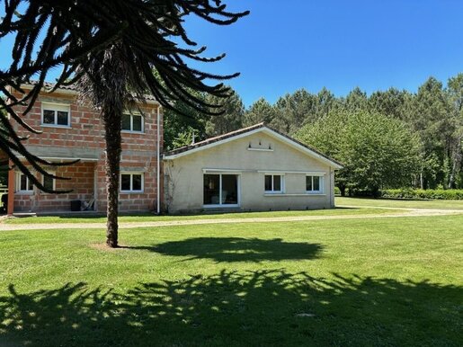 Maison 6 pièces 149 m² · à Saint-André-de-Cubzac · 149 m² · 238 000 €