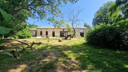 Maison 7 pièces 207 m² · à Saint-André-de-Cubzac · 207 m² · 449 000 €