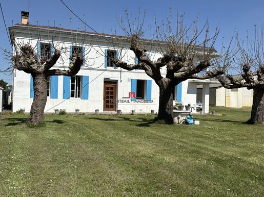 Maison 6 pièces 194 m² · à Saint-Savin · 194 m² · 198 000 €