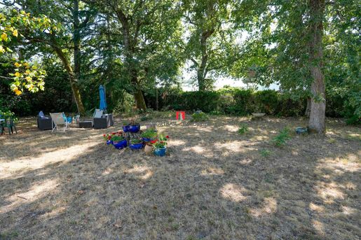 Terrain 452 m² · à Lanton · 367 000 €
