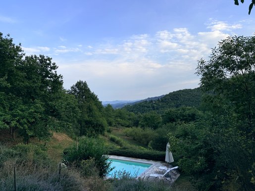 Charmantes Landanwesen auf den Höhen der Langhe