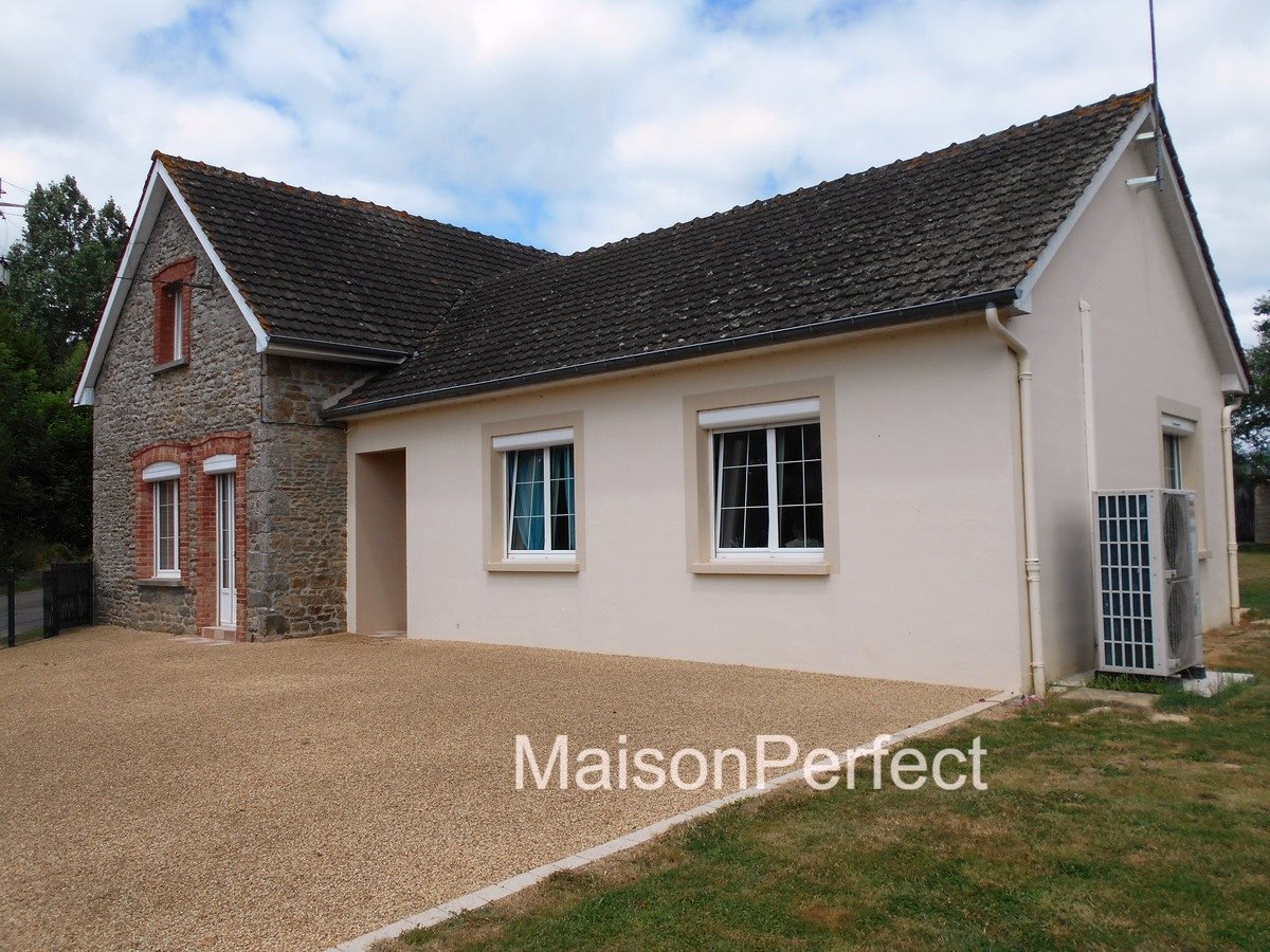 Confort et modernité sur plus de 1 hectare · à Saint-Pierre-des-Nids · 110 m² · 200 900 €