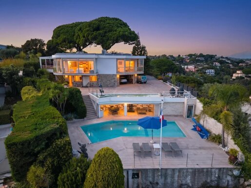 Maison 6 pièces 337 m² · à Vallauris · 337 m² · 8 500 000 €