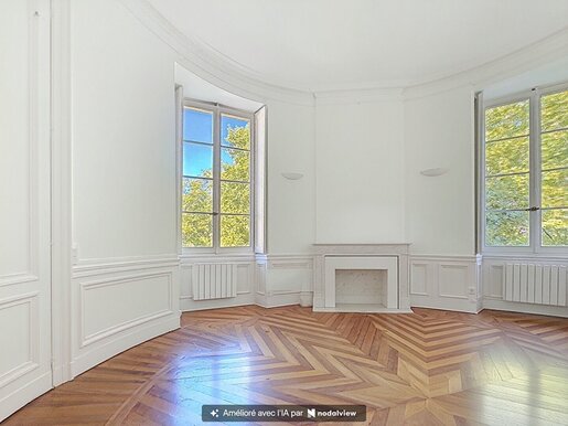 Appartement 8 pièces 165 m² · à Bordeaux · 165 m² · 1 050 000 €