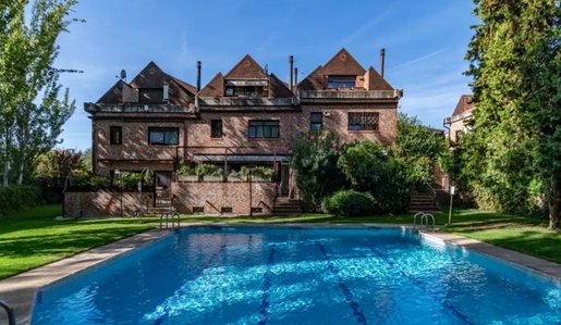 Moradia familiar exclusiva em Arturo Soria | 6 quartos | Localização privilegiada em Madrid