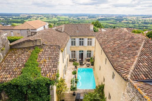 Maison 12 pièces 587 m² · à Lectoure · 587 m² · 1 830 000 €