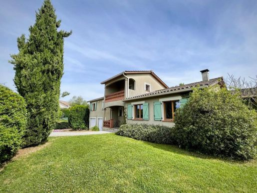 Maison 5 pièces 157 m² · à Lasserre-Pradère · 157 m² · 390 000 €