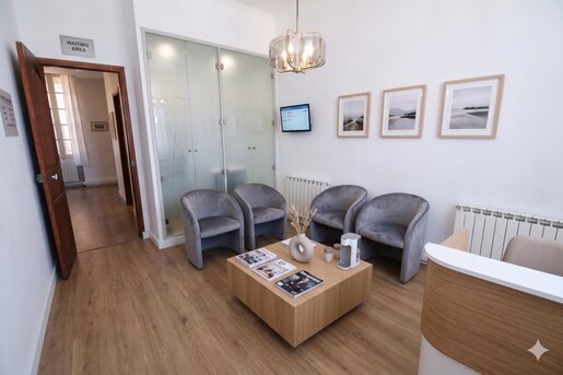 Local commercial 4 pièces 96 m² · à Toulon · 96 m² · 272 000 €