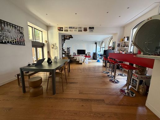 Maison 8 pièces 288 m² · à Mâcon · 288 m² · 690 000 €