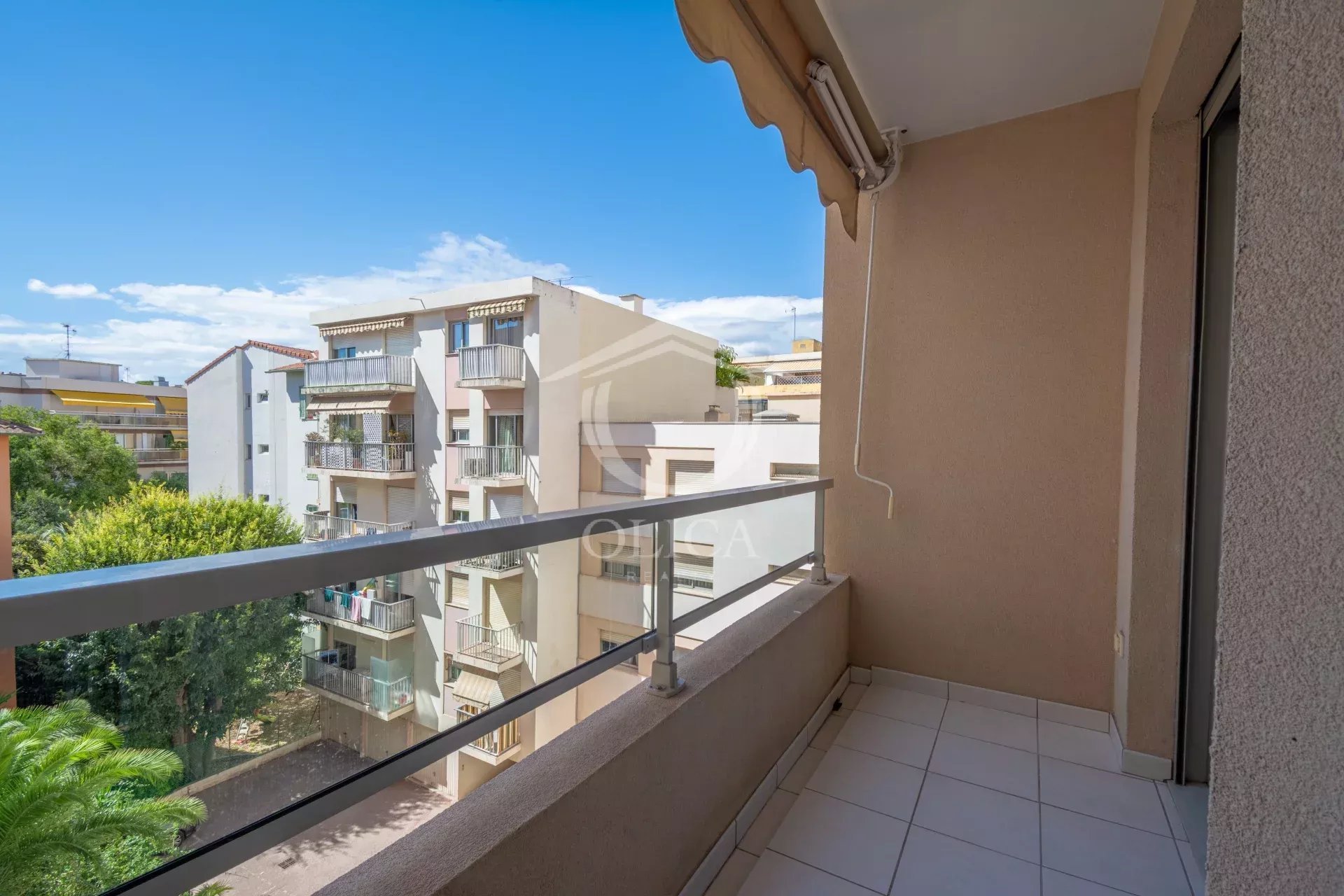 Ideally Located Studio in the Heart of Antibes with Parking
