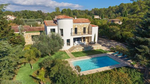 Maison 7 pièces 324 m² · à Châteauneuf-Grasse · 324 m² · 2 295 000 €