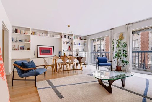 Appartement 4 pièces 102 m² · à Paris 16ème · 102 m² · 1 180 000 €