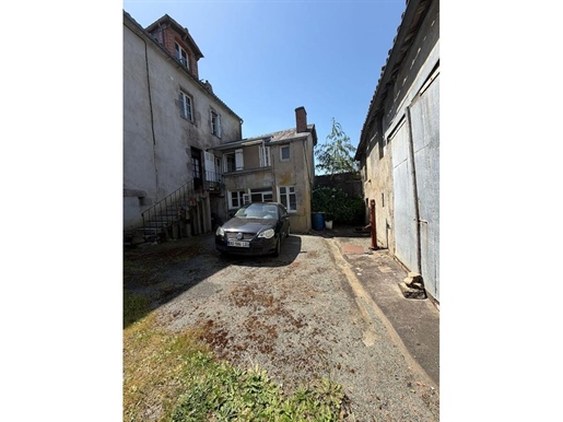 Maison 5 pièces 174 m² · à L'Absie · 174 m² · 87 040 €