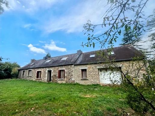 Maison 90 m² · à Poullaouen · 90 m² · 189 000 €